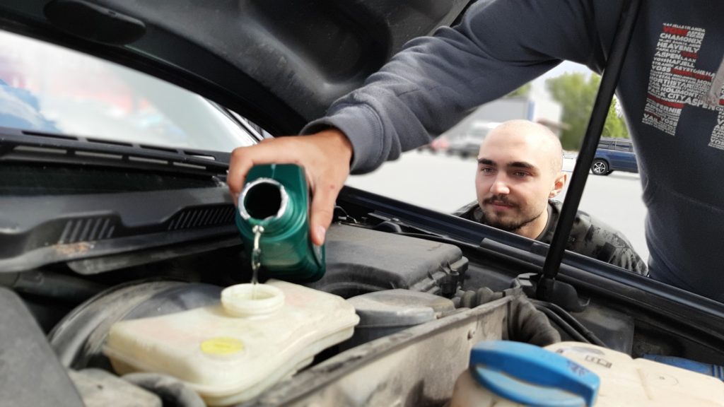 Cuando cambiar el aceite del coche
